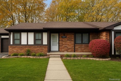 29413 Timberwood Ln, Southfield, MI, 48034-4500 | Card Image