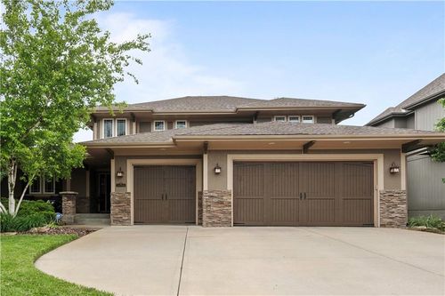 24901 W 91st Pl, Lenexa, KS, 66227-4324 | Card Image