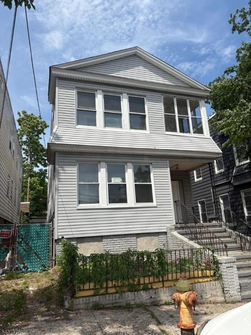 33 Rose Ter, Newark, NJ, 07108-1618 | Card Image