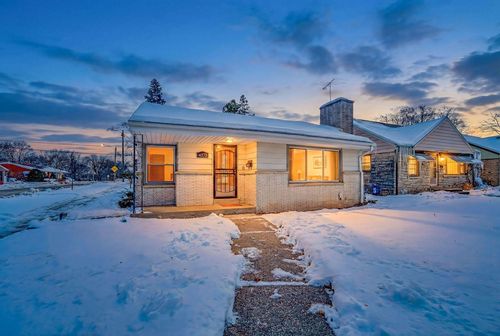 4272 N 88th Street, Milwaukee, WI, 53222 | Card Image