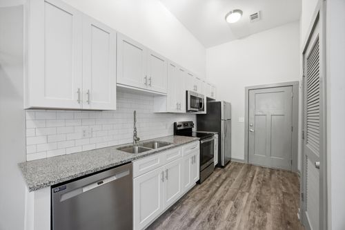 111-782 Riverfront Pkwy, Chattanooga, TN, 37402-1621 | Card Image