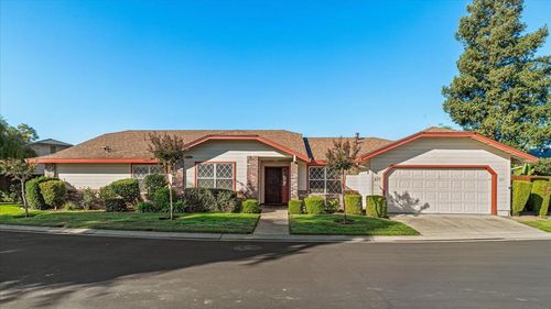 277 Garden Circle Dr E, Manteca, CA, 95336-9438 | Card Image