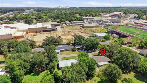 180 Schoolview Dr, Bridge City, TX, 77611-3010 | Card Image