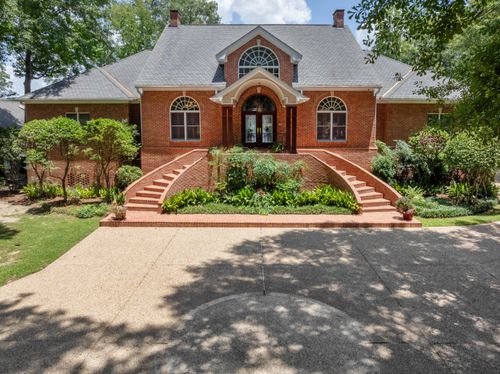 213 W Canebrake Blvd, Hattiesburg, MS, 39402-8612 | Card Image