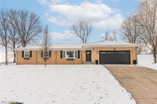 960 Impala Dr, Akron, OH, 44319-2036 | Card Image