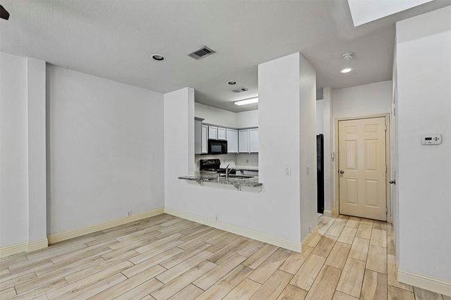 2740 Olympic Park Dr, Townhouse with 2 bedrooms, 3 bathrooms and null parking in Grand Prairie TX | Image 9