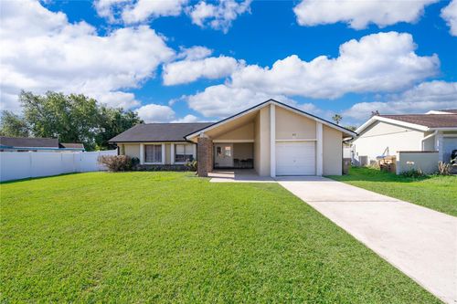 17 S Flag Dr, KISSIMMEE, FL, 34759-3320 | Card Image