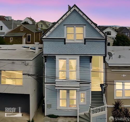 261-257-261 Andover St, San Francisco, CA, 94110-5609 | Card Image
