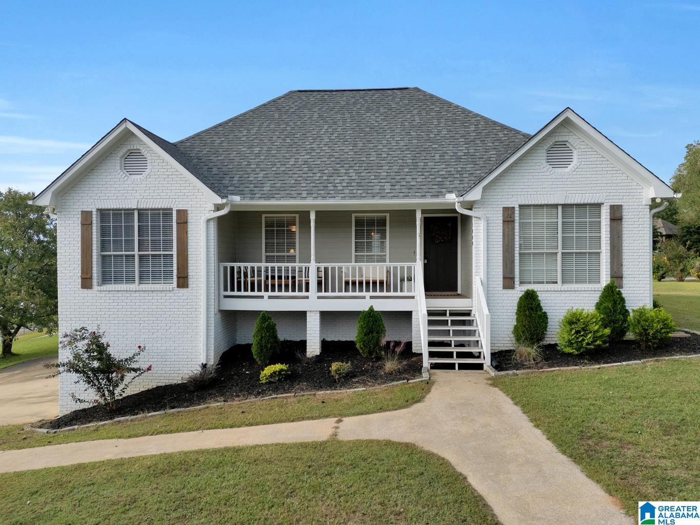 Sparks Cir, Warrior, AL 35180