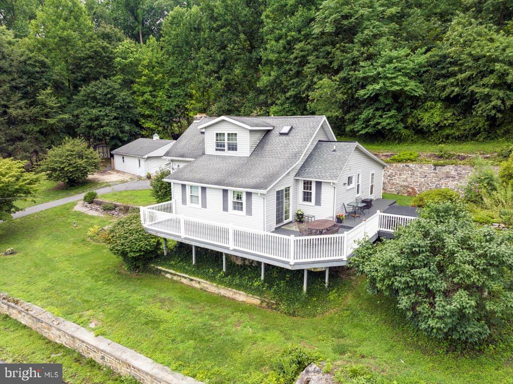 Bick Rd, Fleetwood, PA 19522