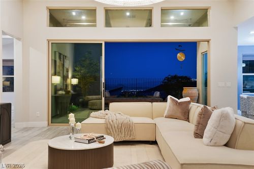 1988 Canyon Highlands Dr, Henderson, NV, 89052-5104 | Card Image