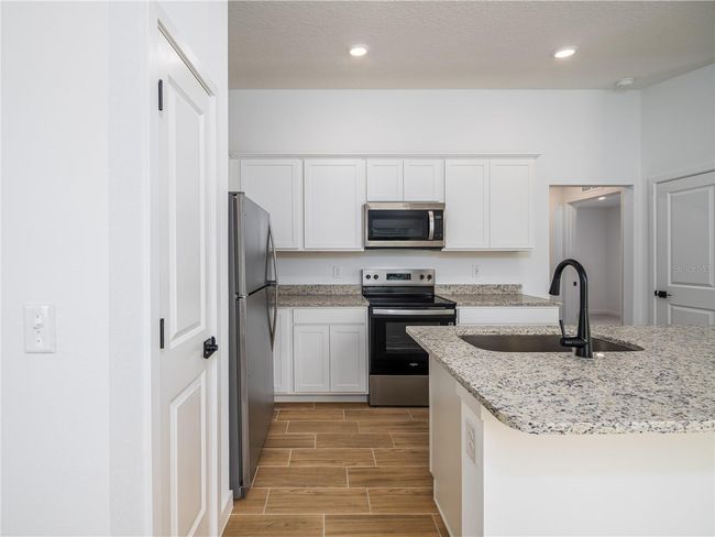 10408 Norvell Rd, House other with 3 bedrooms, 2 bathrooms and null parking in Spring Hill FL | Image 6