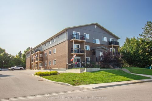 16-320 Queen St E, Fergus, ON, N1M1T4 | Card Image