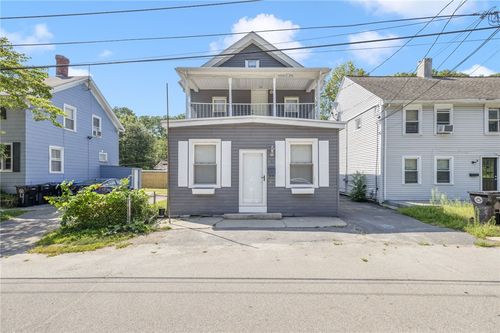 6 Mill St, North Smithfield, RI, 02896-8418 | Card Image