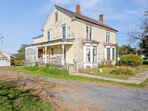 89 North St, New Haven, VT, 05472-2002 | Card Image