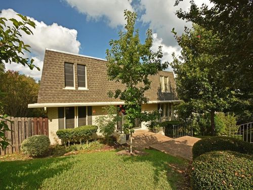 a-3200 Maywood Ave, Austin, TX, 78703-1135 | Card Image