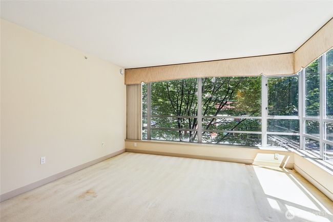 APT-205 - 2929 1 St Ave, Condo with 1 bedrooms, 1 bathrooms and 1 parking in Seattle WA | Image 11