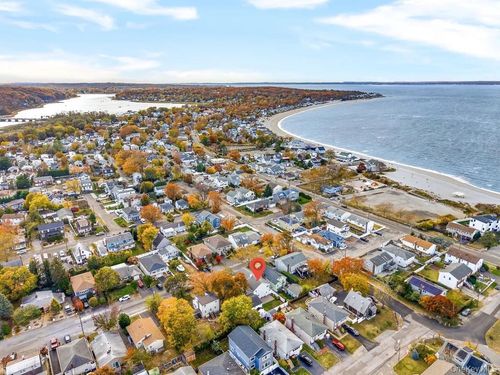 11 7th St, Bayville, NY, 11709-2430 | Card Image