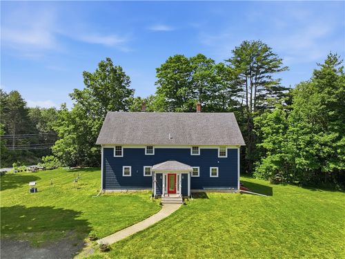 2020 Broncos Hwy, Glendale, RI, 02826 | Card Image