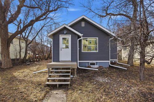 1108 18th St N, Fargo, ND, 58102-3216 | Card Image