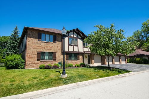2b-7762 W Arquilla Dr, Palos Heights, IL, 60463-2648 | Card Image