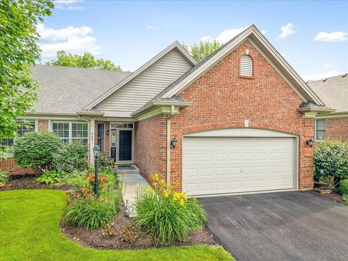 5631 Northcliffe Ln, Rockford, IL, 61114-6484 | Card Image