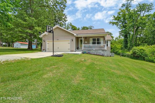 188 Bent Tree Dr, Crossville, TN, 38555-6889 | Card Image