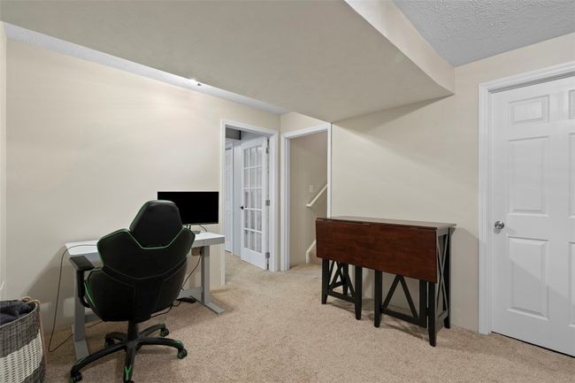 Family Room/Den - LL | Image 20
