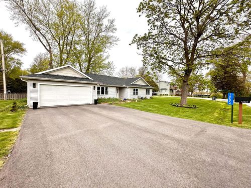 10624 284th Ave, Trevor, WI, 53179-7100 | Card Image