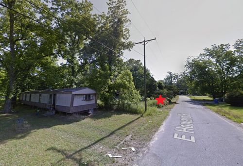 604 E Howard St, Dermott, AR, 71638-1822 | Card Image