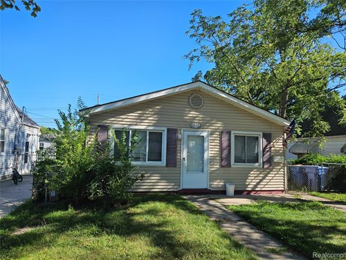 13403 Prospect Ave, Warren, MI, 48089-3383 | Card Image