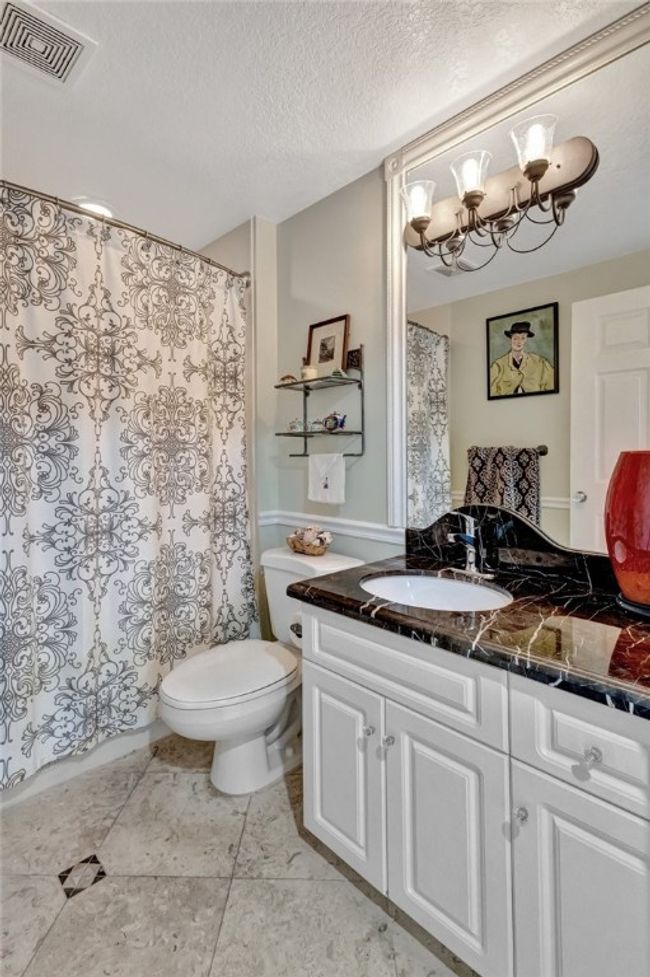 APT-2-3 - 5051 N Highway A1a, House attached with 4 bedrooms, 4 bathrooms and null parking in Hutchinson Island FL | Image 22