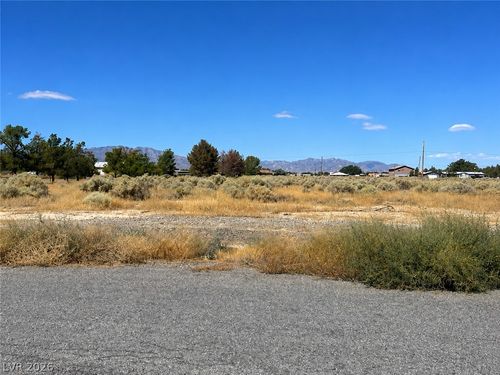 3750 S Underbrush Ave, Pahrump, NV, 89048-9427 | Card Image