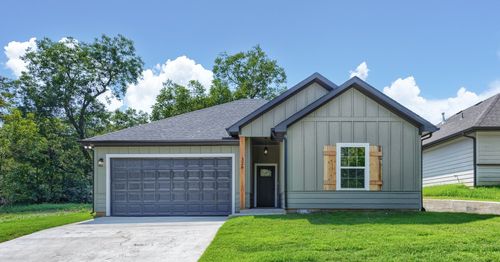326 W Day St, Denison, TX, 75020-4619 | Card Image