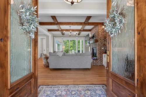 800 Garland Mountain Trl, Waleska, GA, 30183-2706 | Card Image