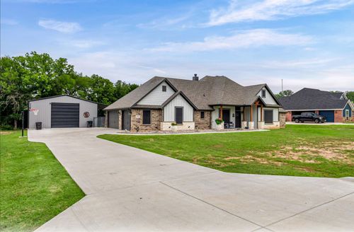 1024 Knoxmiller Ct, Weatherford, TX, 76088-7662 | Card Image