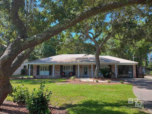 27434 Park Dr, Orange Beach, AL, 36561-3956 | Card Image