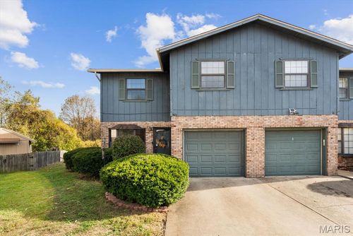 40 Clinton Hill Dr, Swansea, IL, 62226-2564 | Card Image