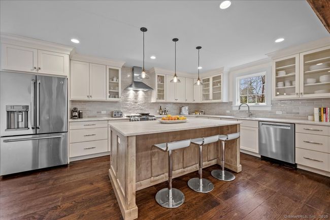 192 Highland Ave, House other with 5 bedrooms, 4 bathrooms and null parking in Norwalk CT | Image 10