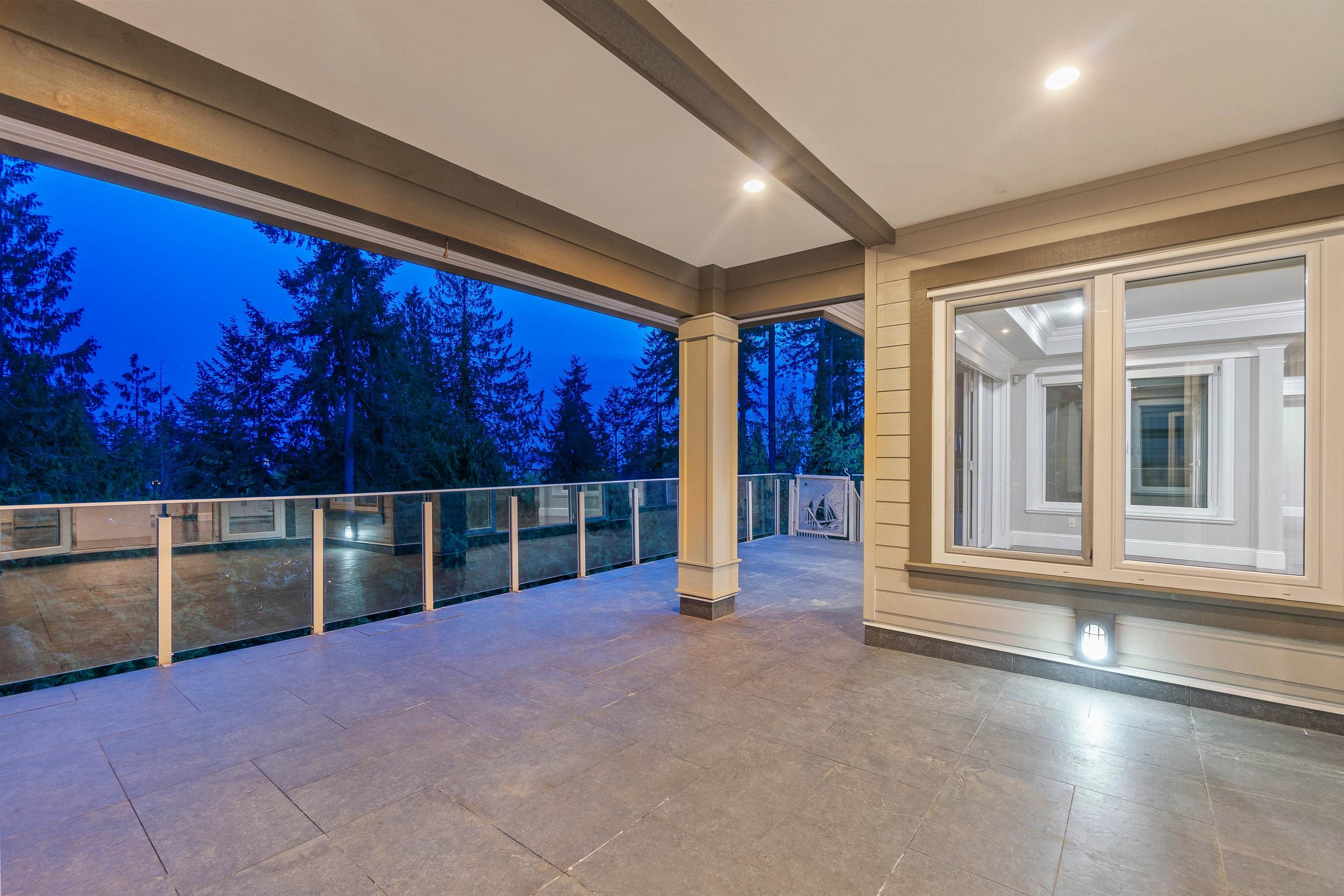 3930 Bayridge Avenue, House other with 5 bedrooms, 5 bathrooms and 3 parking in West Vancouver BC | Image 13