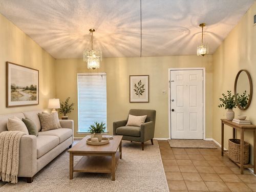 618 Pyramid Dr, Garland, TX, 75040-4229 | Card Image