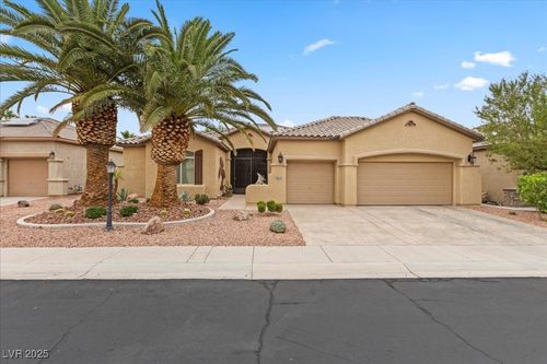 5678 Sunningdale Ct, Las Vegas, NV, 89122-4744 | Card Image