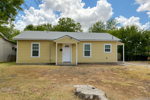 218 Waugh St, San Antonio, TX, 78223-1842 | Card Image