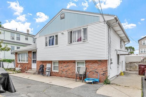 62 Highland Ave, Everett, MA, 02149-1434 | Card Image