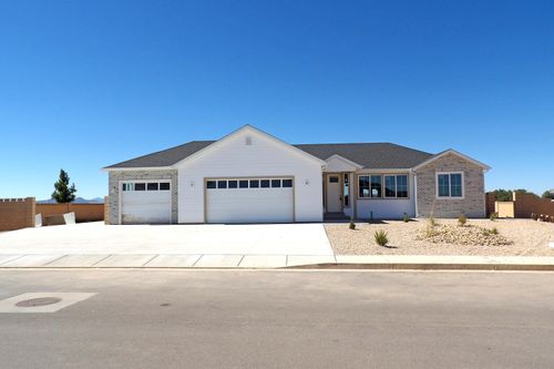 4741 N 2600 W, Cedar City, UT, 84721-8010 | Card Image
