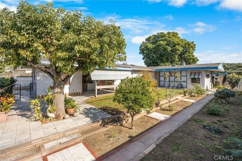 761 S Bluff Rd, Montebello, CA, 90640-5938 | Card Image