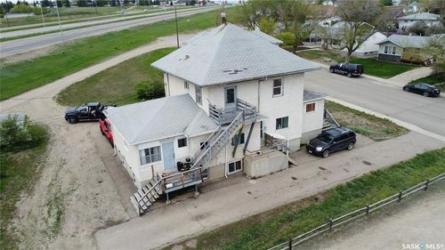 420 9th Ave Nw, Swift Current, SK, S9H1B1 | Card Image