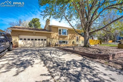 3205 Raindrop Dr, Colorado Springs, CO, 80917-3207 | Card Image