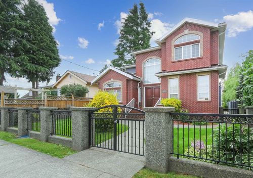 1312 Tenth Street, New Westminster, BC, V3M3H9 | Card Image