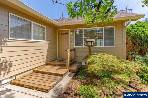 5594 Sugar Plum St Se (-5596) St Se, Salem, OR, 97306 | Card Image